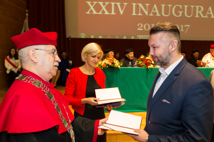 Img_10020~1.jpg